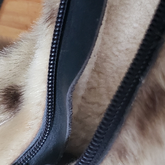 Winter Boots - Picture 4 of 6